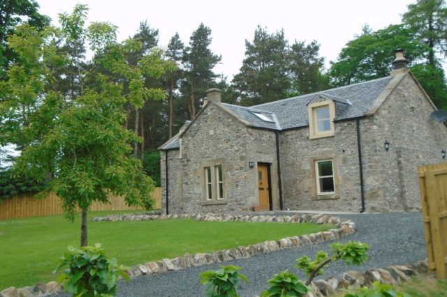  Image of 3 Bedroom Detached to rent at Galashiels Borders Borders, EH38 5YS